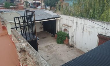 CASA 3 AMBIENTES ALQUILER EN Oliden 2889 (LANUS)