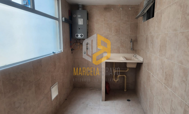 SE ARRIENDA ESPLÉNDIDO APARTAMENTO EN EL BARRIO PANDIACO.MB