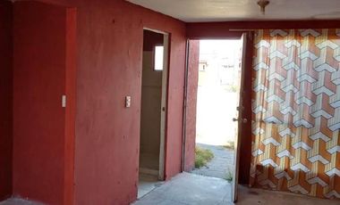 Venta de casa en condominio en Almoloya, Edo Méx, con 1 recámara