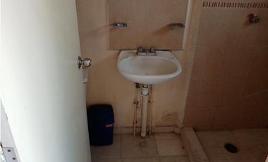 Venta de casa en condominio en Almoloya, Edo Méx, con 1 recámara