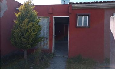 Venta de casa en condominio en Almoloya, Edo Méx, con 1 recámara