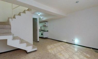 Venta de casa en condominio en  Conj U los Sauces V, con 3 recámaras