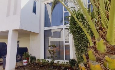 SAN FERMIN CASA EN VENTA, CERCA DE PREPA 5 TOLUCA