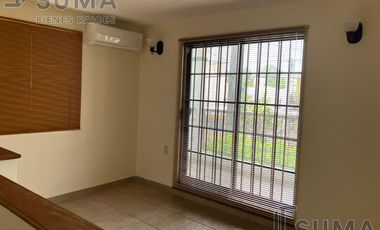 Casa con Jardín en Venta en Col. Tolteca,  Tampico Tamaulipas.