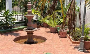 Casa con Jardín en Venta en Col. Tolteca,  Tampico Tamaulipas.