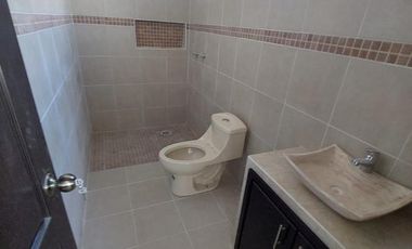 Casa en venta con tres habitaciones y terraza en Miraflores, Tlaxcala