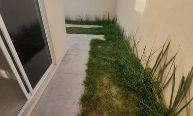 Casa en venta con tres habitaciones y terraza en Miraflores, Tlaxcala