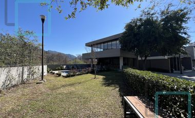 CASA EN VENTA ALTARES RESIDENCIAL ZONA CARRETERA NACIONAL SANTIAGO