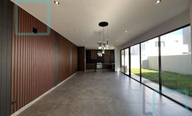 CASA EN VENTA ALTARES RESIDENCIAL ZONA CARRETERA NACIONAL SANTIAGO