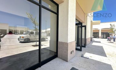 Renta de Locales Comerciales en Plaza Zarco,Seraco