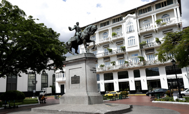 CASCO VIEJO / 1897M / FRENTE A VIA / RMH1-C2 / IDEAL PARA INVERSION