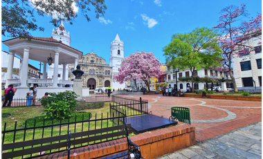 SE VENDE TERRENO EN CASCO VIEJO FRENTE A VIA IDEAL PARA INVERSION