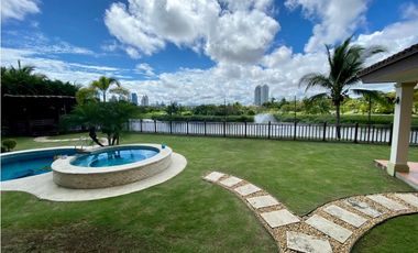 CASA EN VENTA EN ISLAND ESTATES, SANTA MARIA, 6 RECAMARAS