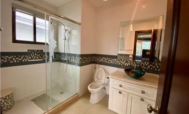 CASA EN VENTA EN ISLAND ESTATES, SANTA MARIA, 6 RECAMARAS