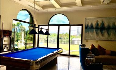 CASA EN VENTA EN ISLAND ESTATES, SANTA MARIA, 6 RECAMARAS