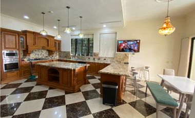 CASA EN VENTA EN ISLAND ESTATES, SANTA MARIA, 6 RECAMARAS