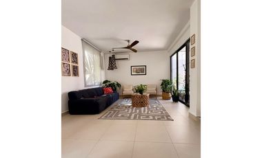 CASA EN ALQUILER CON PANELES SOLARES,OPCION A COMPRA  273m2 HOWARD