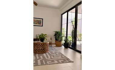 CASA EN ALQUILER CON PANELES SOLARES,OPCION A COMPRA  273m2 HOWARD