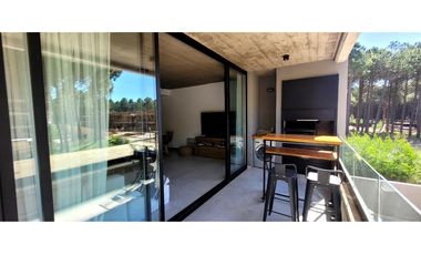 IMPONENTE DPTO EN EDIF. ARENO EN PINAMAR NORTE