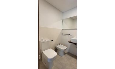 IMPONENTE DPTO EN EDIF. ARENO EN PINAMAR NORTE