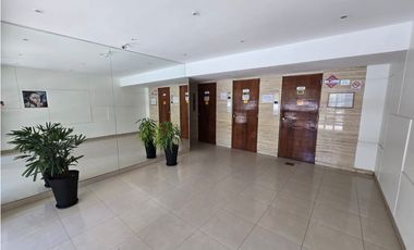 Departamento de 1 Ambiente y Medio Lateral Luminoso (Alberti 1800)