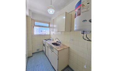 Departamento de 1 Ambiente y Medio Lateral Luminoso (Alberti 1800)