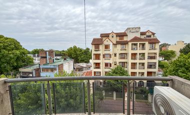 Departamento 3 ambientes  70 m² en venta con cochera en Adrogué