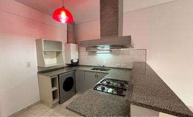 Departamento 3 ambientes  70 m² en venta con cochera en Adrogué