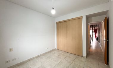 Departamento 3 ambientes  70 m² en venta con cochera en Adrogué