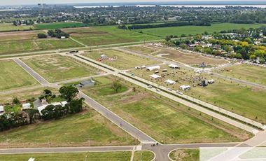 Terreno / Lote en venta de 300m2 ubicado en Pueblo Esther