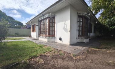 Casa - Chalet en Alquiler en Caisamar