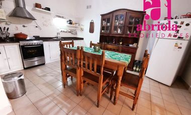 Chalet PH en venta en Ezpeleta Este