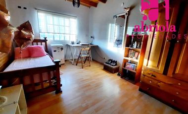 Chalet PH en venta en Ezpeleta Este