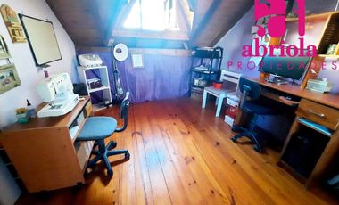 Chalet PH en venta en Ezpeleta Este