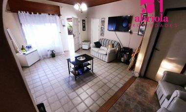 Chalet PH en venta en Ezpeleta Este