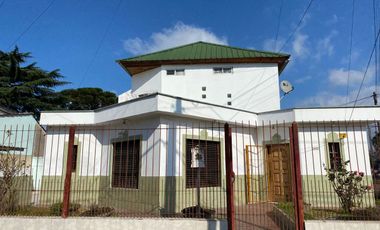 ALQUILER  Casa 3 ambientes Longchamps