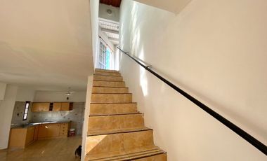 ALQUILER  Casa 3 ambientes Longchamps