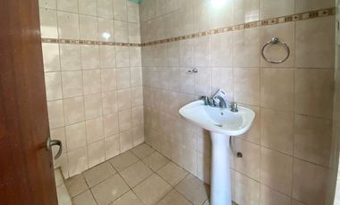 ALQUILER  Casa 3 ambientes Longchamps