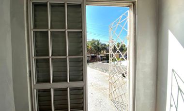 ALQUILER  Casa 3 ambientes Longchamps