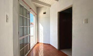 ALQUILER  Casa 3 ambientes Longchamps