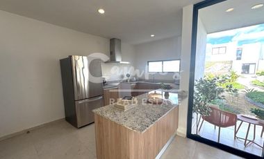 Casa de 2 pisos, 3 recamaras en privada en Conkal Yucatan  Entrega abril 2026