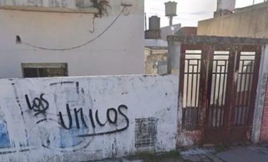 CASA EN VENTA C/PATIO Y TERRAZA-MTE.CHINGOLO-LANÚS