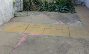 CASA EN VENTA C/PATIO Y TERRAZA-MTE.CHINGOLO-LANÚS