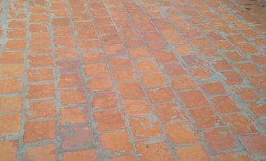 CASA EN VENTA C/PATIO Y TERRAZA-MTE.CHINGOLO-LANÚS