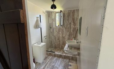 Casa 2 ambientes con parque en Los Acantiladdos