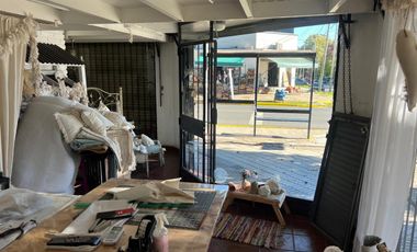 Local en Lomas de Zamora Oeste