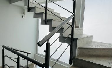 CASA AMUEBLADA EN RENTA DE 4 RECÁMARAS EN LOMAS 2