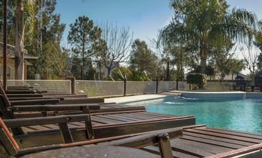 Edificio Comercial / complejo turístico en venta Gualeguaychu