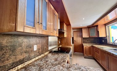 Casa en Venta en Lomas de Valle Dorado