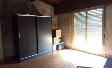 Excelente propiedad de dos plantas a la venta en Pontevedra a 100 mts de Av. Otero